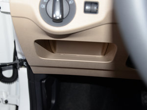 2015|ݰ 1.6L Ԅm п؅^