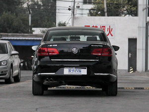 2015款1.8TSI 豪华型 正后	