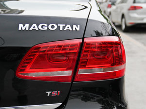 2015款1.8TSI 豪华型 尾灯