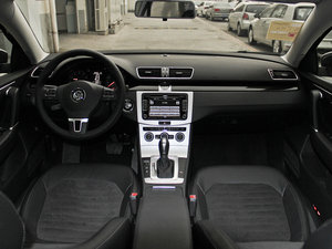 2015款1.8TSI 豪华型 内饰全景