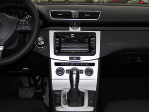 2015款1.8TSI 豪华型 中控台