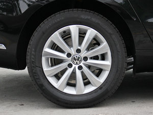 2015款1.8TSI 豪华型 轮圈