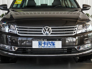 2015款2.0TSI 尊贵型 中网