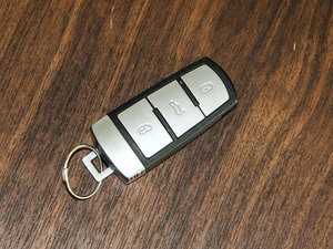 2015款2.0TSI 尊贵型 车钥匙