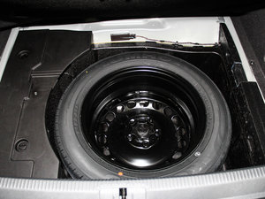 2015款2.0TSI 尊贵型 备胎