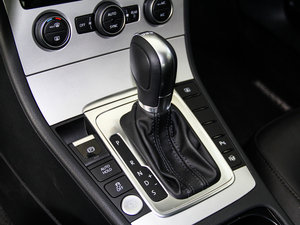 2015款2.0TSI 尊贵型 换挡杆