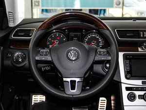 2015款2.0TSI 尊贵型 方向盘