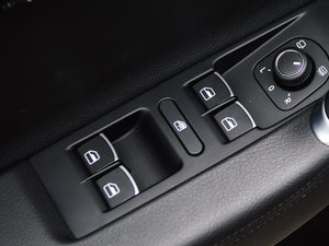 2015款2.0TSI 豪华型 主驾车窗控制区	