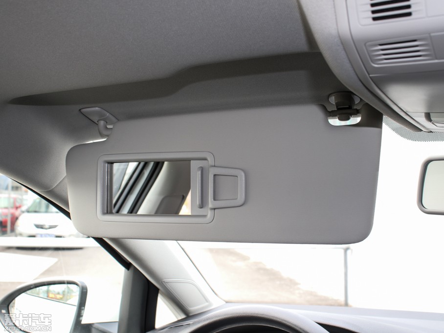 2015ߠ 1.6L ք(dng)r(sh)