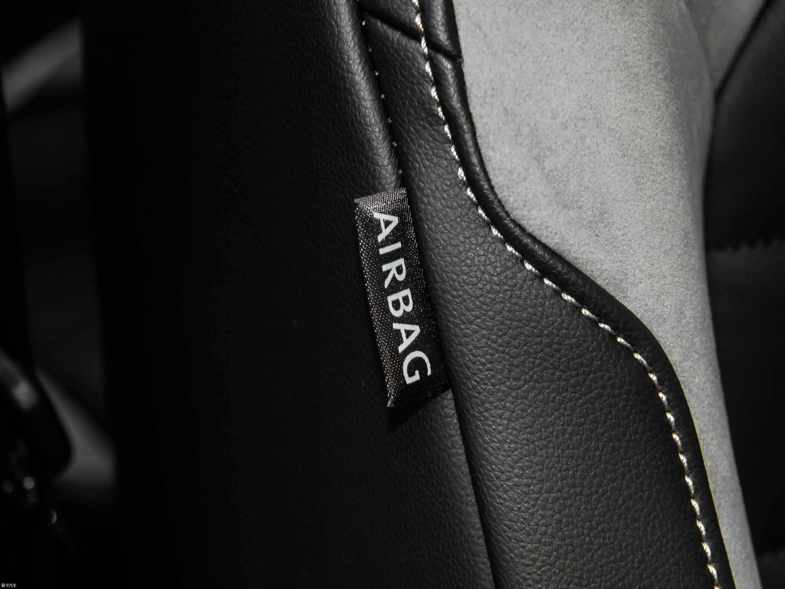 2015ߠ 1.4TSI ԄR-Line