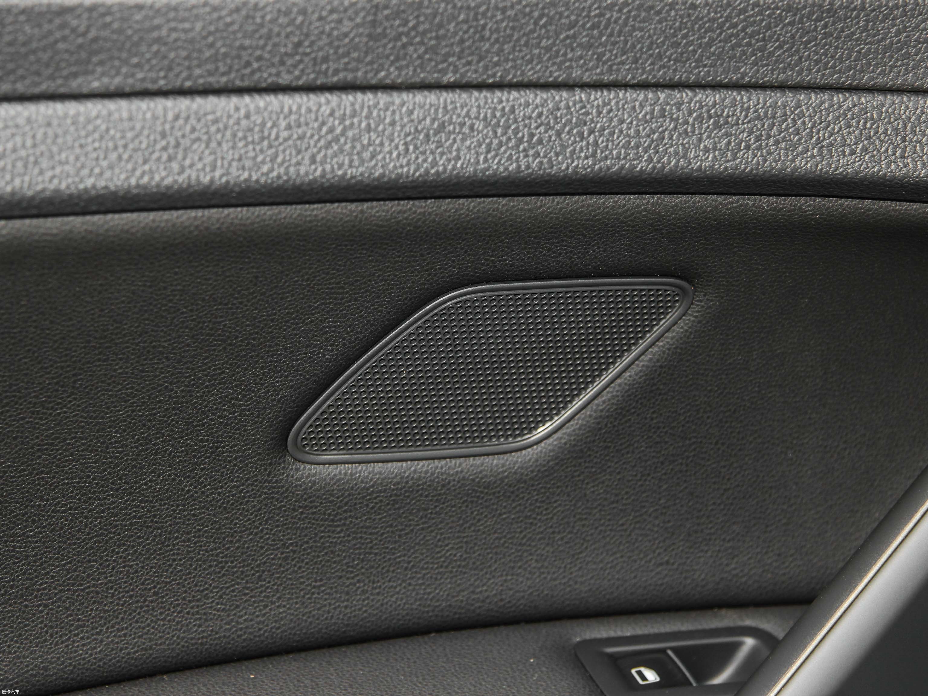 2015ߠ 1.4TSI ԄR-Line