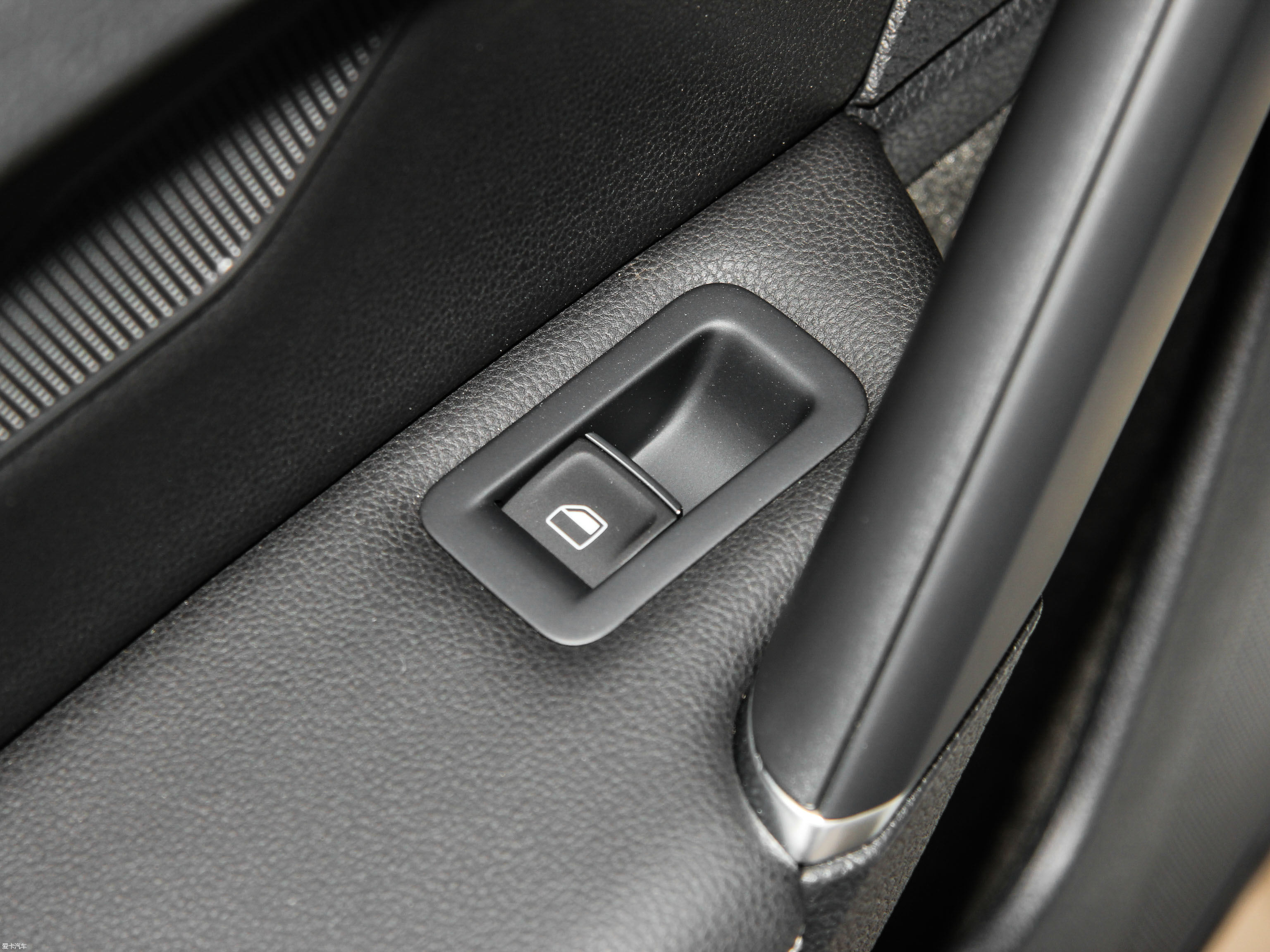 2015ߠ 1.4TSI ԄR-Line