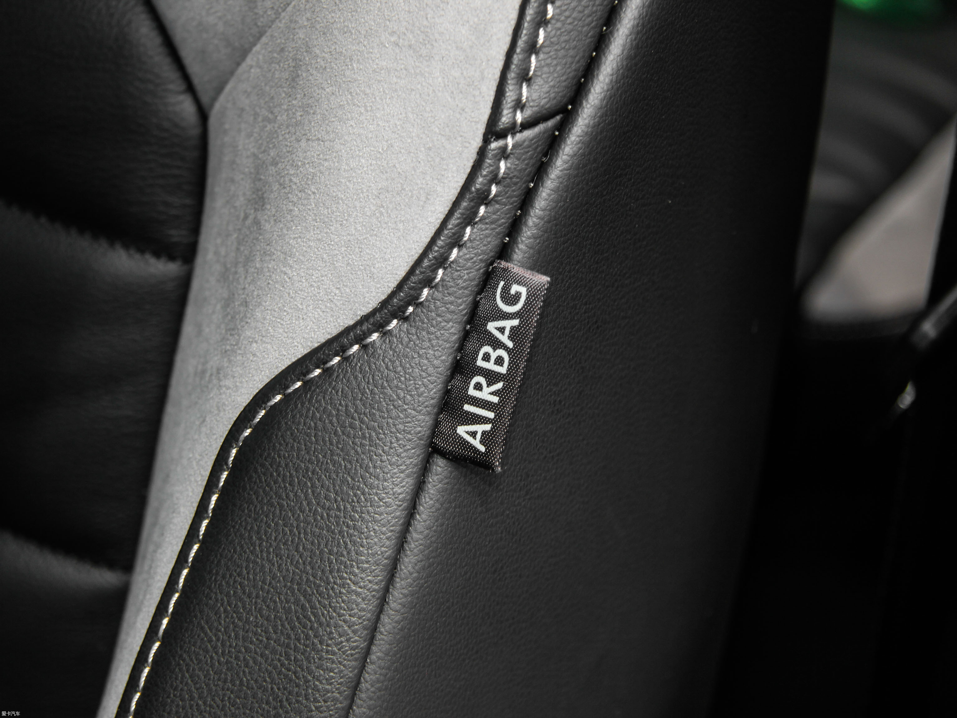 2015ߠ 1.4TSI ԄR-Line