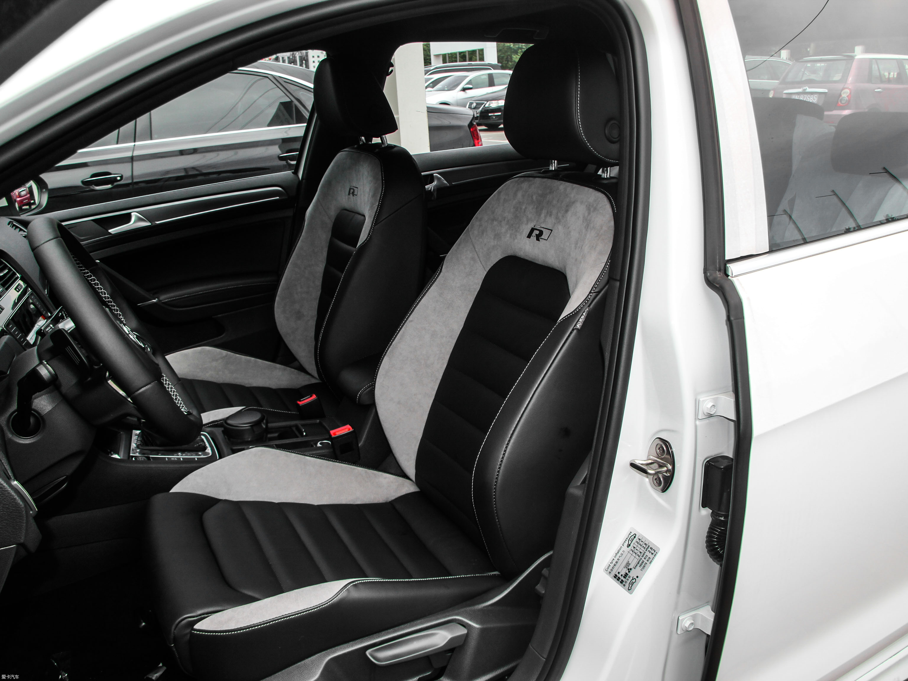 2015ߠ 1.4TSI ԄR-Line