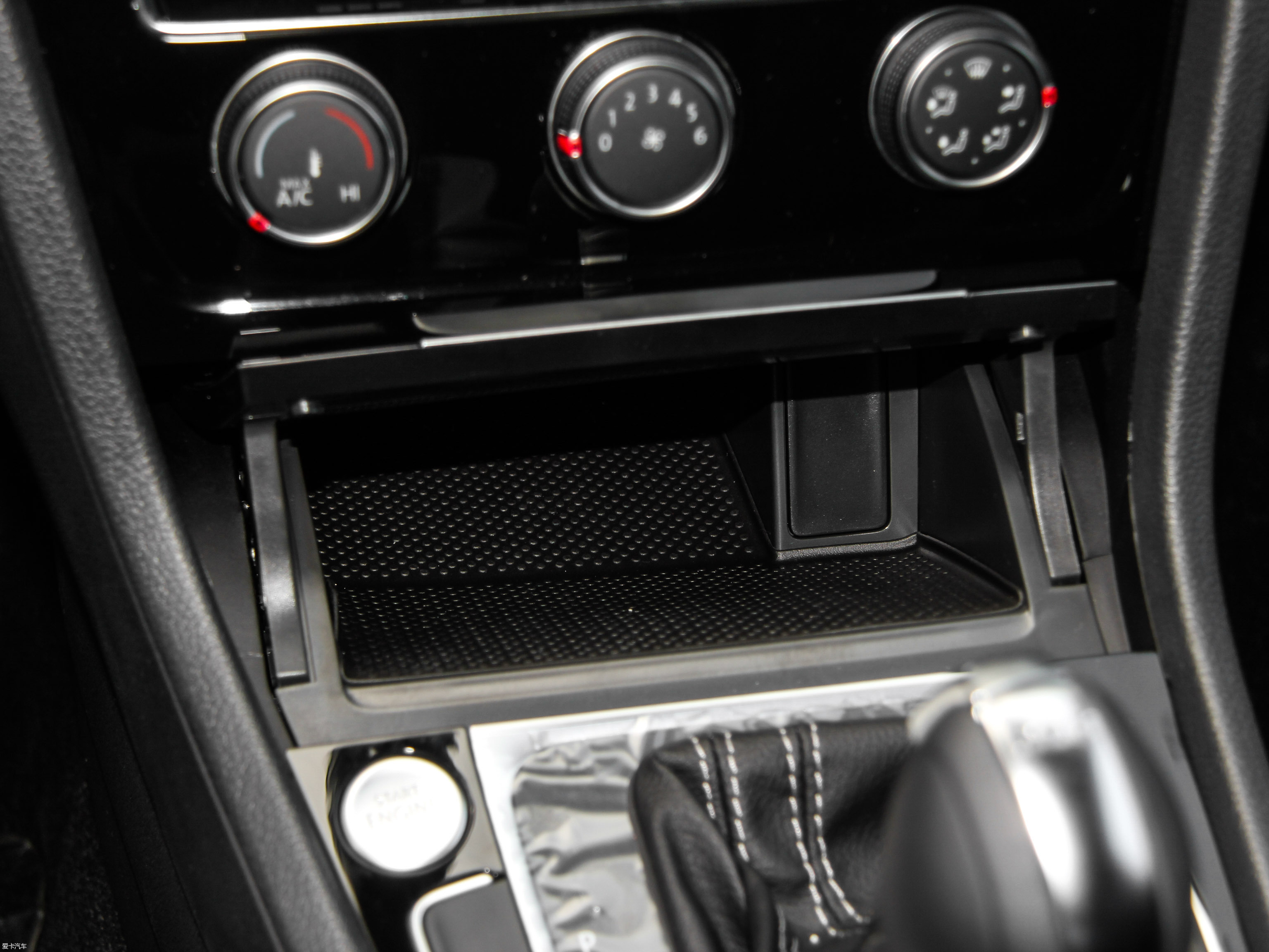 2015ߠ 1.4TSI ԄR-Line