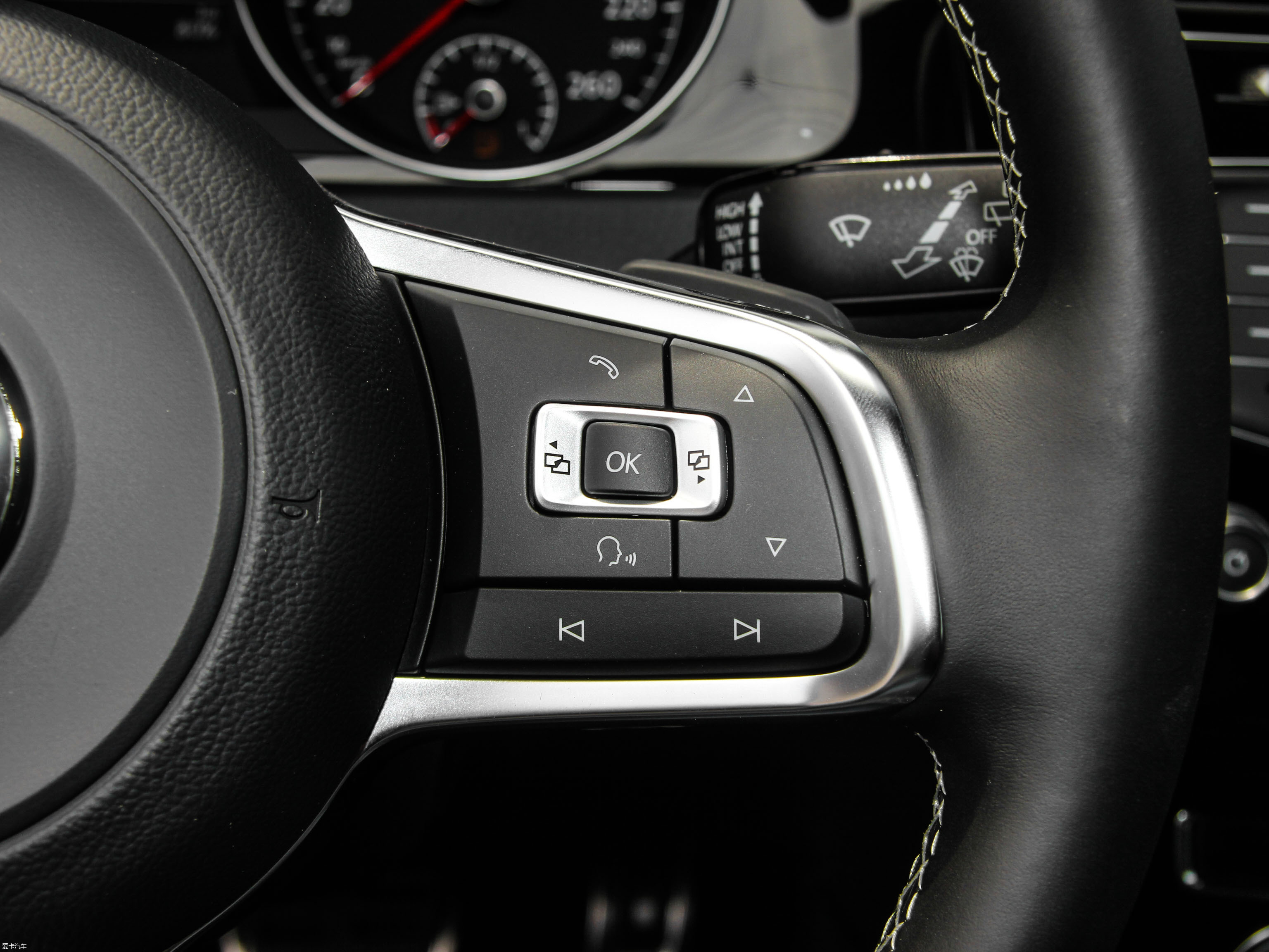 2015ߠ 1.4TSI Ԅ(dng)R-Line