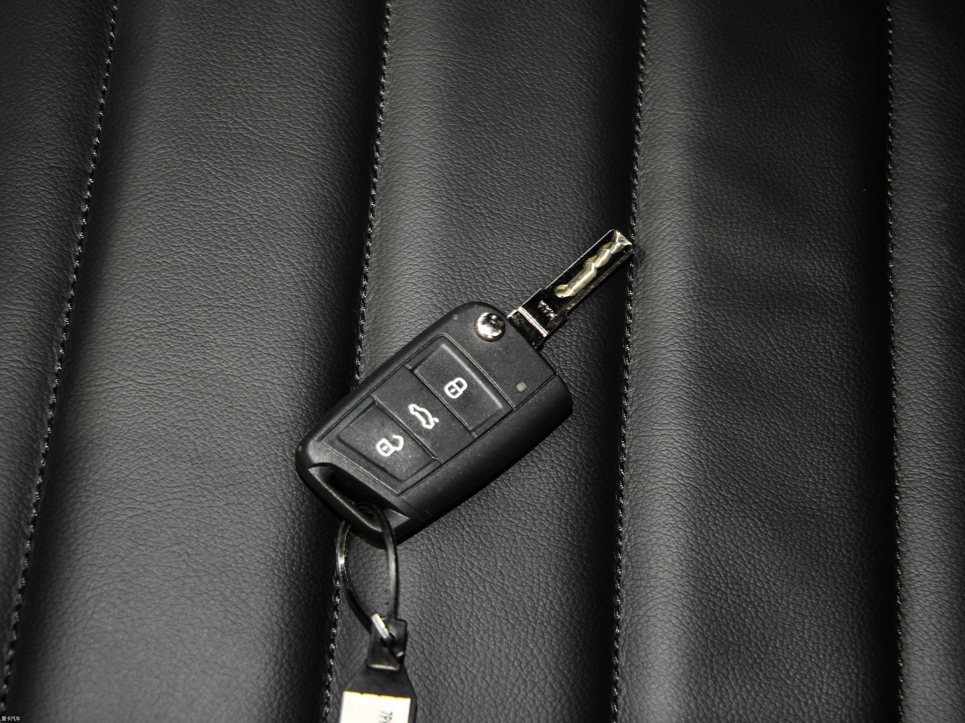 2015ߠ 1.4TSI ԄR-Line