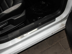 20151.4TSI ԄR-Line g