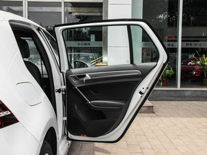 20151.4TSI ԄR-Line g