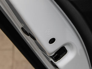 20151.4TSI ԄR-Line g