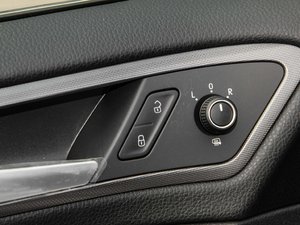 20151.4TSI ԄR-Line g