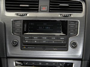 2015款1.4TSI 自动豪华型 音响调节