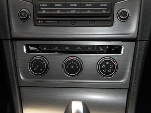 2015款1.4TSI 自动豪华型 空调调节
