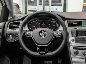 2015款1.4TSI 自动豪华型 方向盘