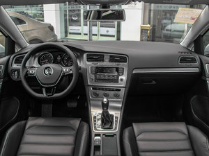 2015款1.4TSI 自动豪华型 内饰全景