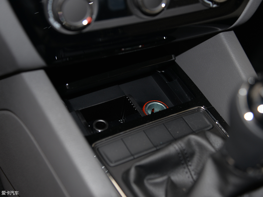 2015�����v 230TSI �ք����m��