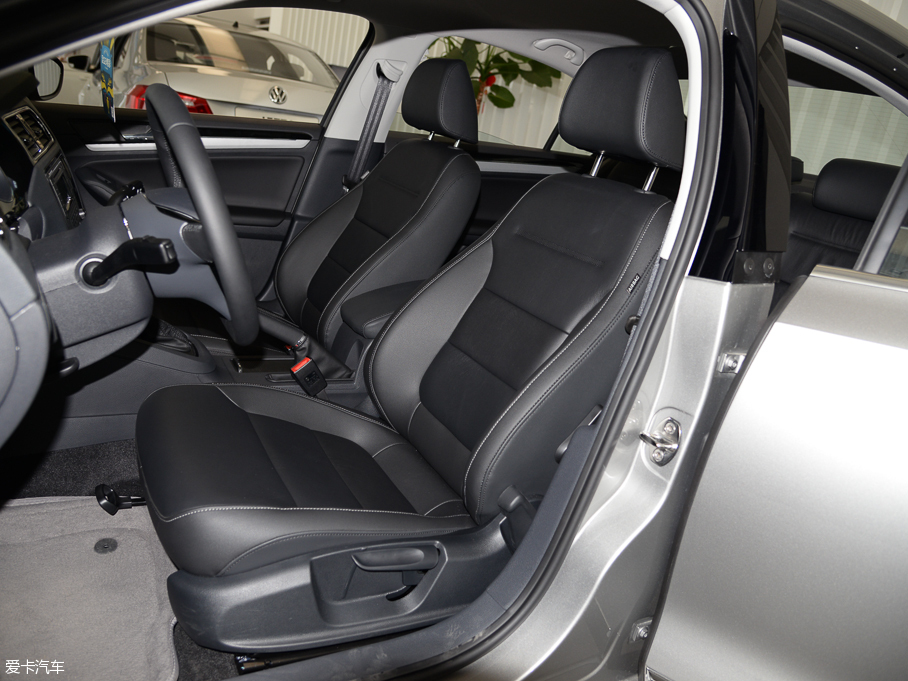 2015�����v 230TSI DSG���m��