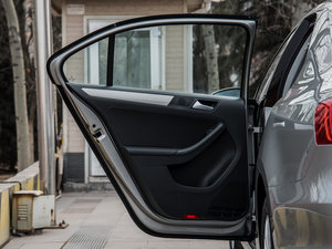 2015款1.4TSI 自动精英型 左后车门
