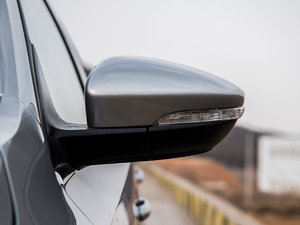 2015款1.4TSI 自动精英型 后视镜