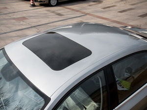 2015款1.4TSI 自动精英型 车顶