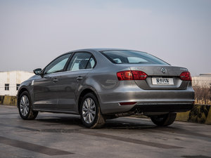 2015款1.4TSI 自动精英型 左后45度