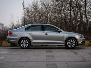 2015款1.4TSI 自动精英型 整体外观