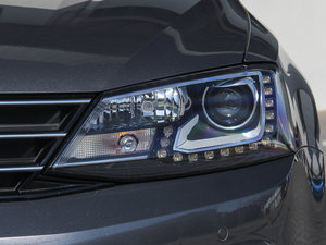 2015款280TSI DSG旗舰型 大灯