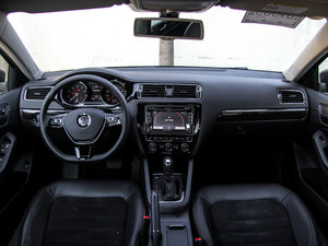 2015款280TSI DSG旗舰型 内饰全景
