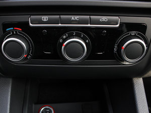 2015款1.6L 手动领先型 空调调节