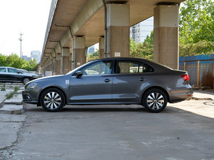 2015款230TSI DSG豪华型 正侧（左）