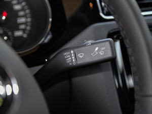 2015230TSI DSGA п؅^