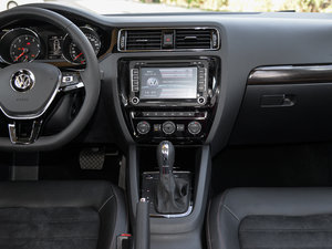 2015款230TSI DSG豪华型 中控台
