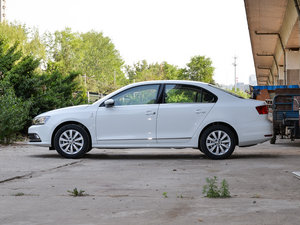 2015款1.6L 手动舒适型 正侧（左）
