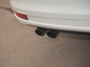 2015款230TSI 手动舒适型 排气管