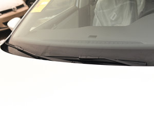 2015款230TSI 手动舒适型 雨刷