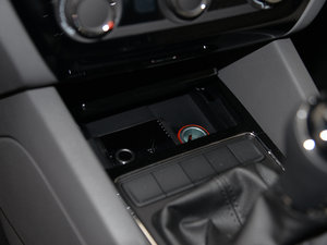 2015230TSI քm п؅^(q)