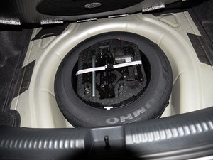 2015款230TSI DSG舒适型 备胎