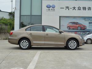 2015款1.6L 自动舒适型 整体外观