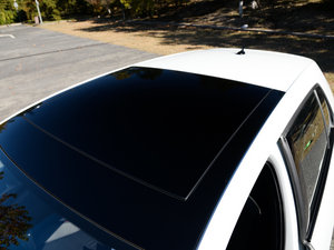 2016款2.0 TSI  车顶