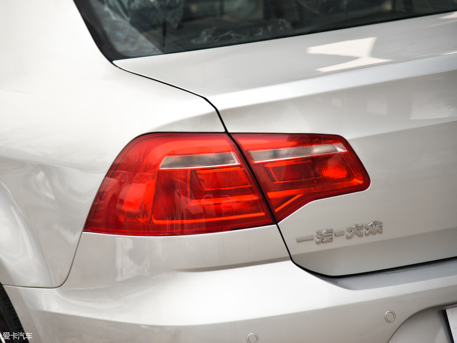 2015 |ݰ 1.6L քӕr